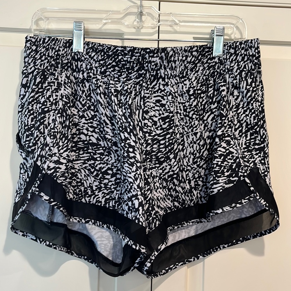 Athleta 4” mesh racer shorts